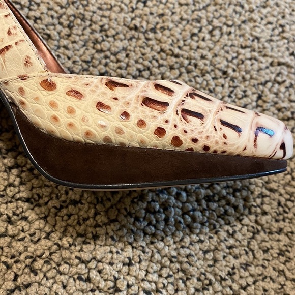 NWOT Hype Cream & Brown Heels Size 6 in Snakeskin Pattern - Picture 9 of 9
